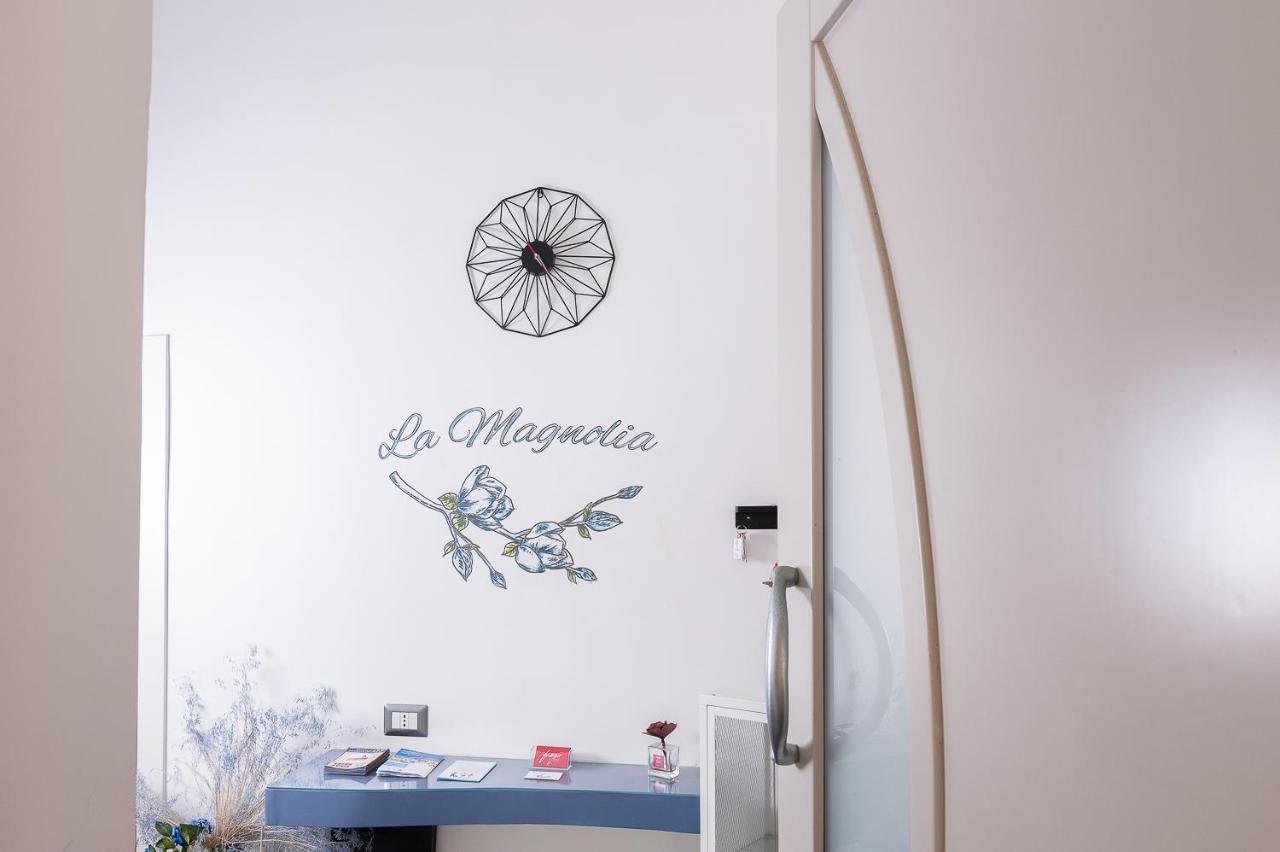 La Magnolia Rooms Прочида Екстериор снимка
